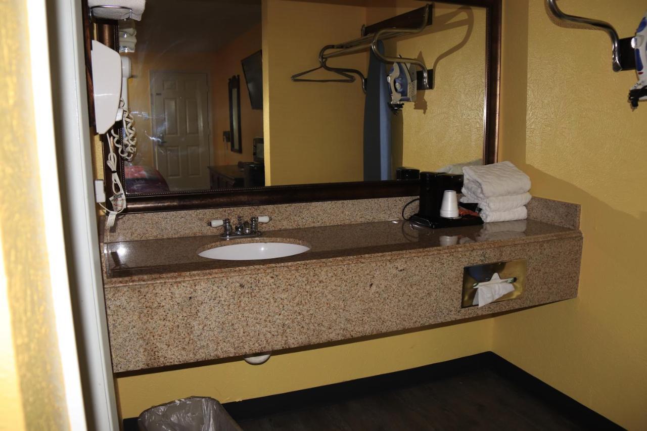 Chaparral Motel Hallettsville Zewnętrze zdjęcie
